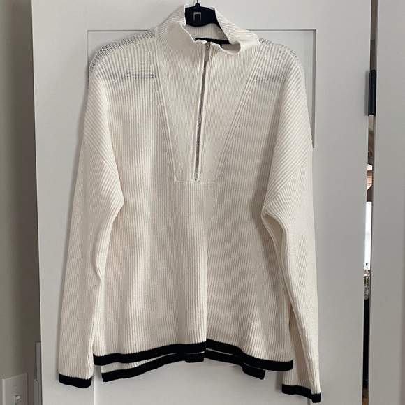 Laundry By Shelli Segal Men's Cream and Black Zip-Up Sweater - Picture 1 of 6